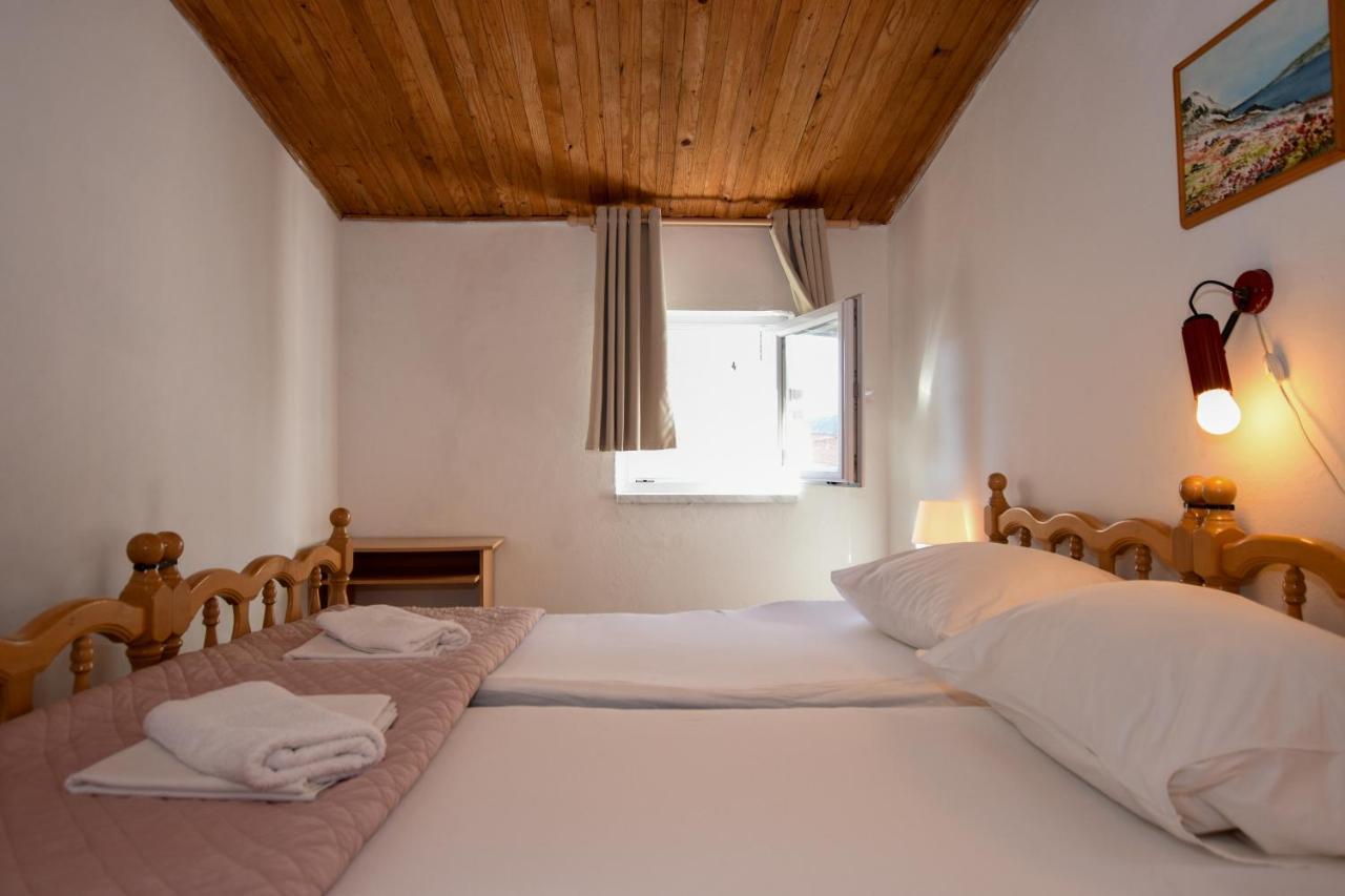 Movo House Apartment Đảo Pag Ngoại thất bức ảnh