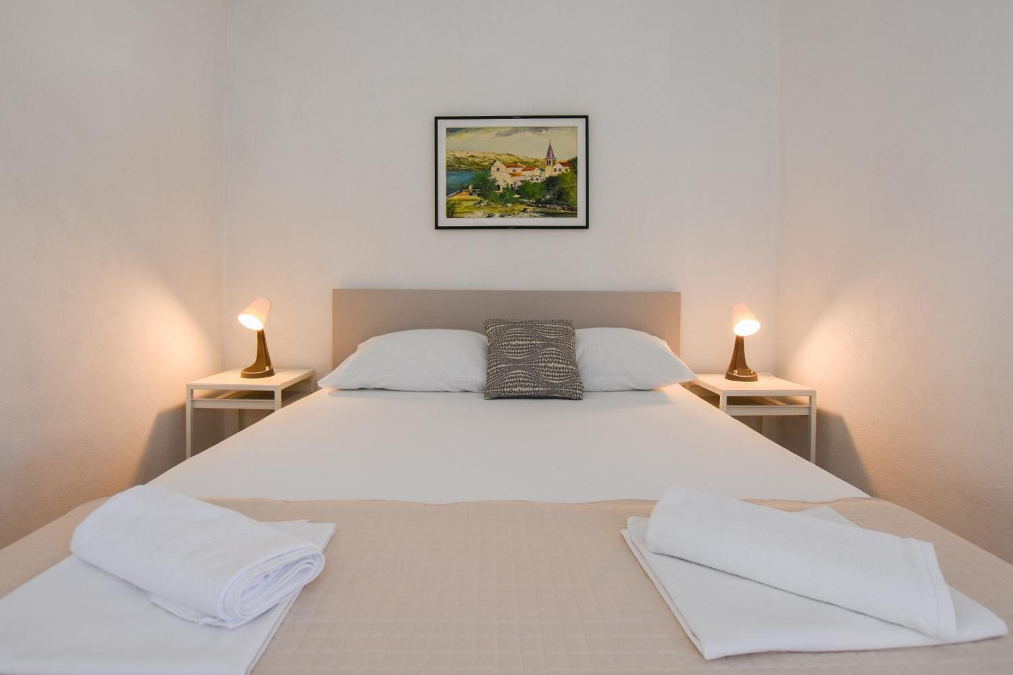 Movo House Apartment Đảo Pag Ngoại thất bức ảnh